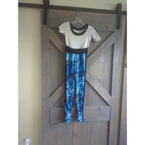 Girls one piece short sleeve with pants,‎ dance costume size SC